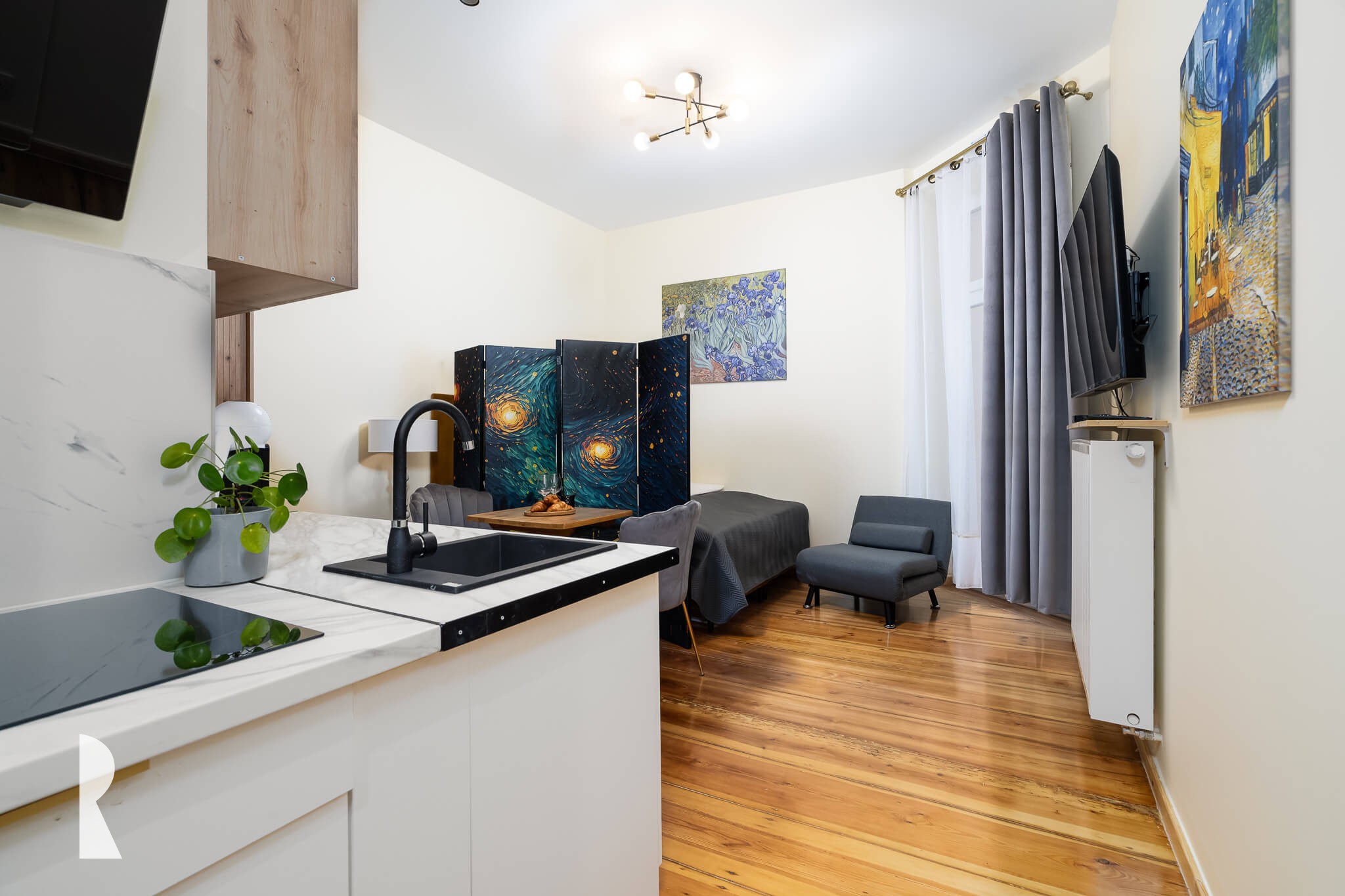 Glamour Studio – Mieszkanie przy ul. Półwiejskiej