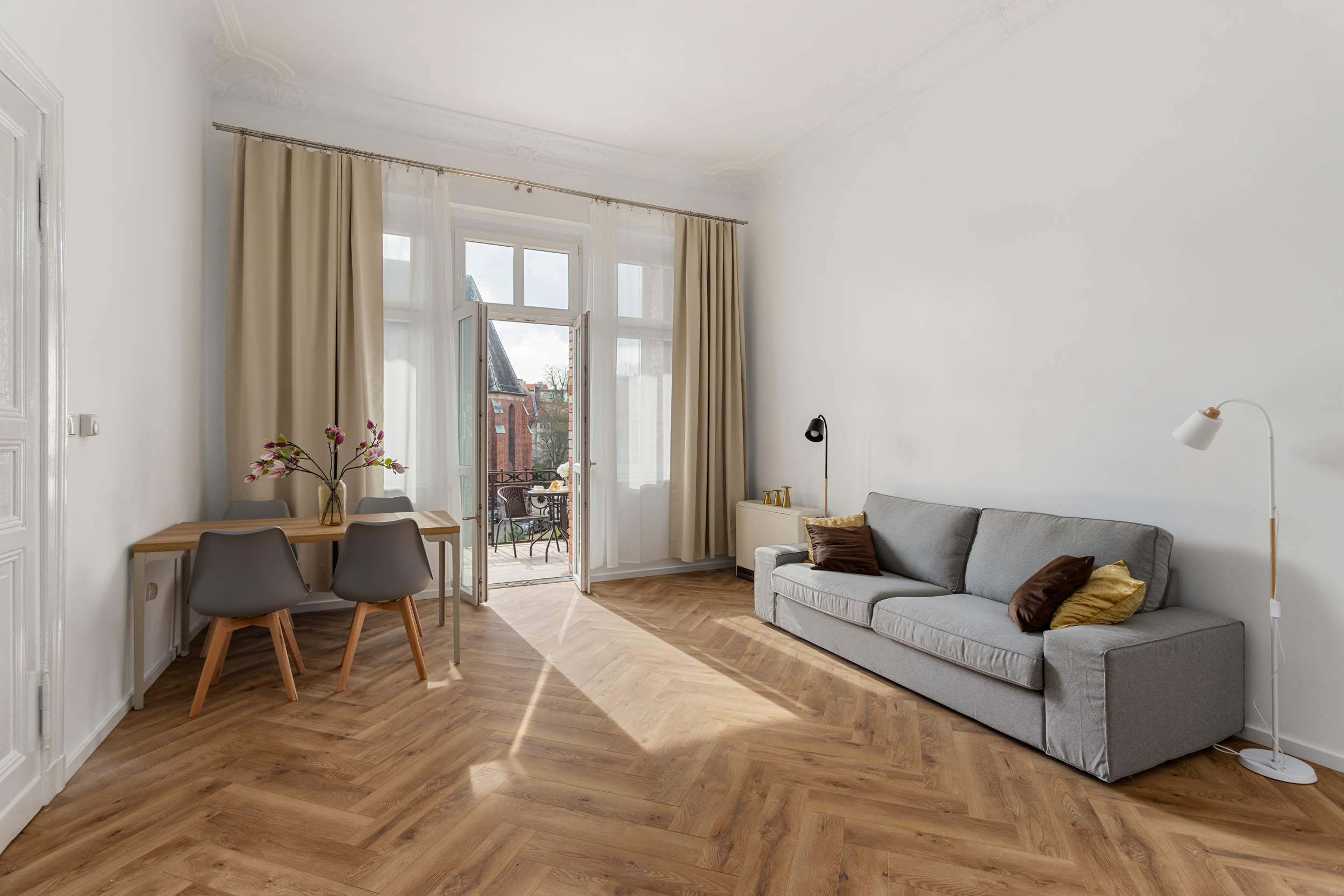 Wyjątkowe mieszkanie w zabytkowej kamienicy — Łazarz