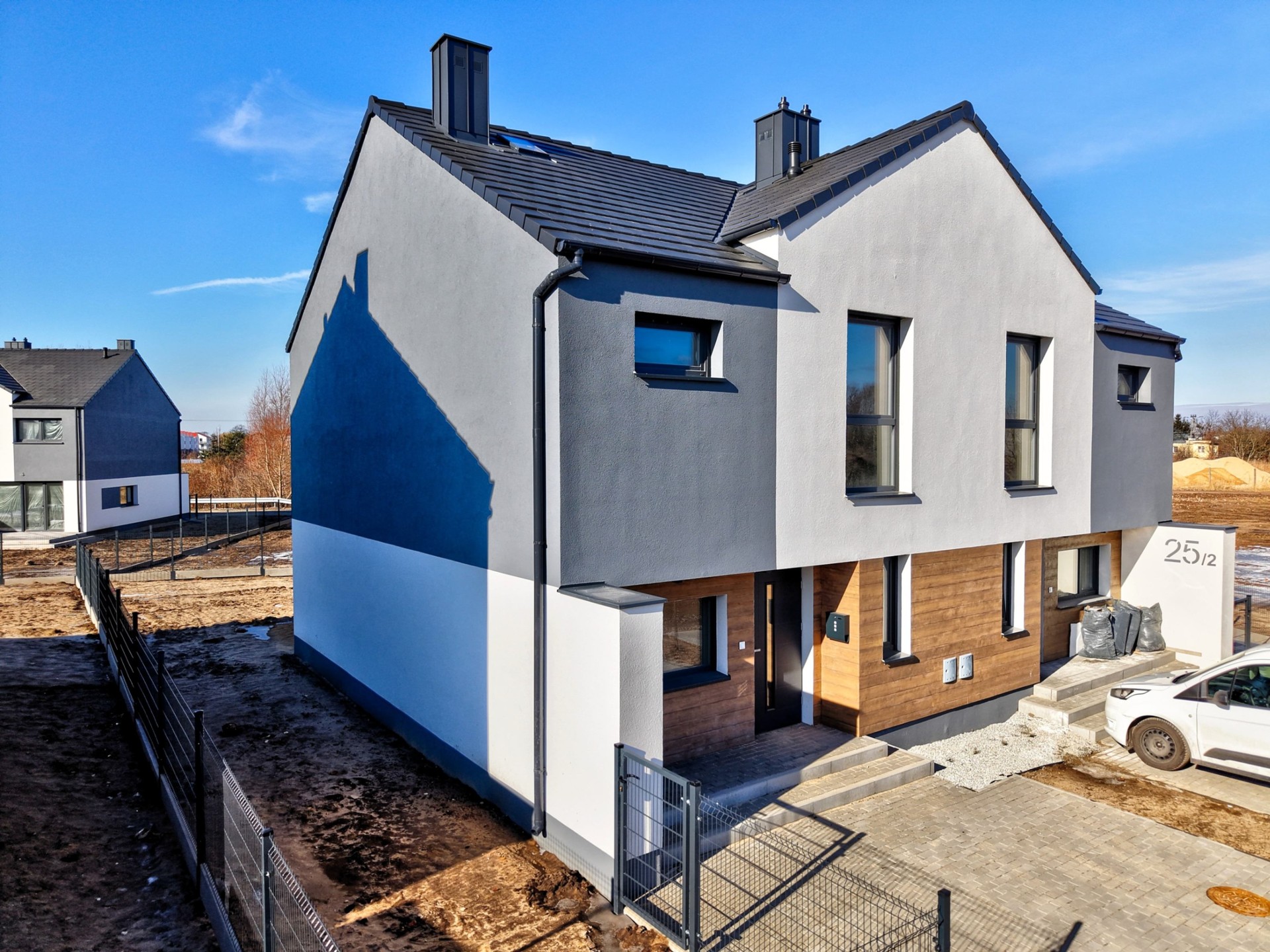 Dom – Murowana Goślina – Os. Sienkiewicza – standard deweloperski